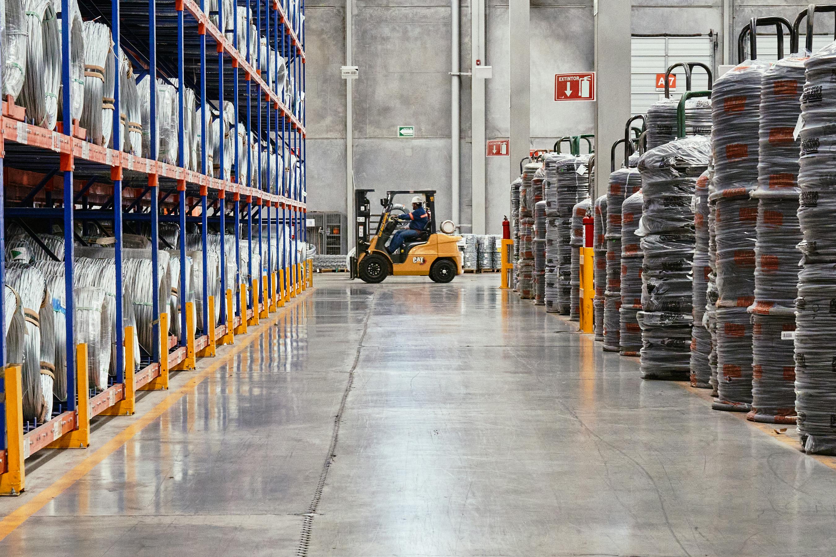 Birmakine.com forklift, transpalet ve depo ekipmanları