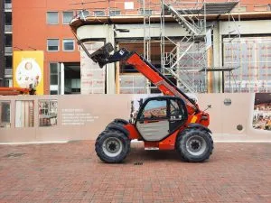 Telehandler ve Manitou Seçim Rehberi: Tarım, İnşaat ve Lojistikte Doğru Modeli Bulma kapak görseli