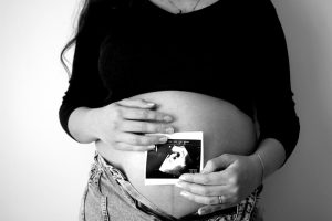 Gebelik Takvimi ve Üreme Sağlığı Hesaplarının Klinik Anlamı: SAT, Naegele Formülü ve Trimester Yönetimi