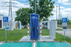 Elektrikli Araç Almak: Şarj, Menzil ve Maliyet Karşılaştırması