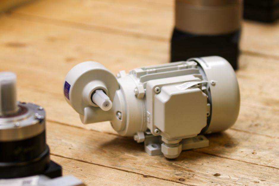 electric vehicle assembly