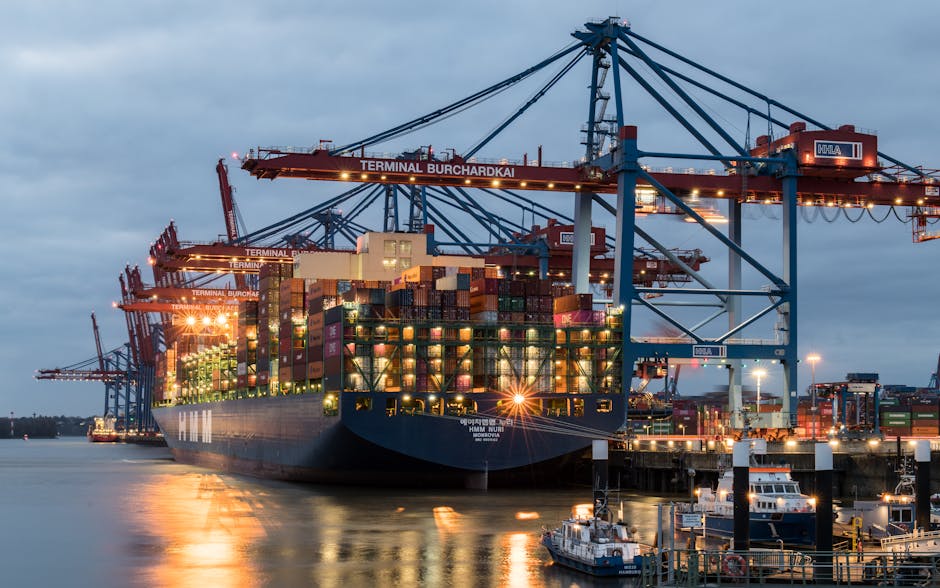 shipping container port
