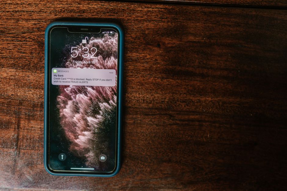 phone notification anxious
